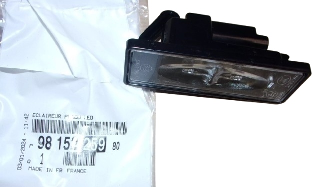 LAMPKA TABLICY REJESTRACYJNEJ LED C4 P 208 308 508 9815225980