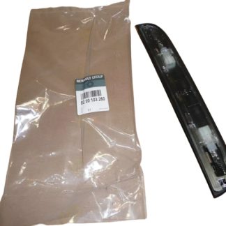 LAMPA TABLICY REJESTRACYJ KANGOO KLAPA 8200103260