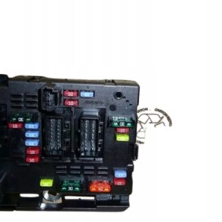 Skrzynka bezpieczników C3 C4 C5 6500 Y1 6500 Y1 6500.Y1 9657608580 ORG