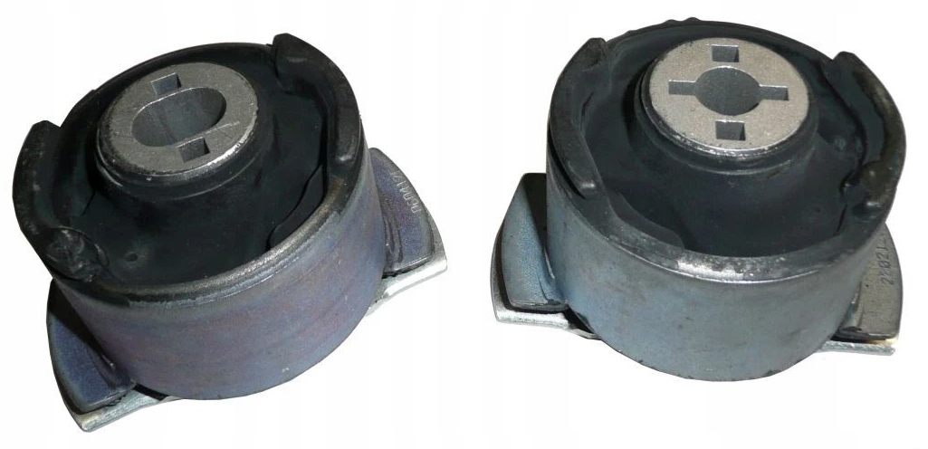 TULEJA TYLNEJ BELKI LAGUNA III KOMPLET HUTCHINSON